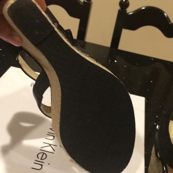 Size 6 Calvin Klein Espadrilles - Picture 5 of 8